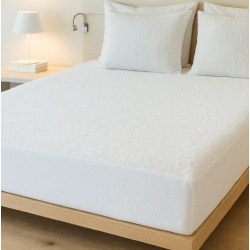 PROTECTOR DE COLCHÓN RIZO CAMA 150 CM.
